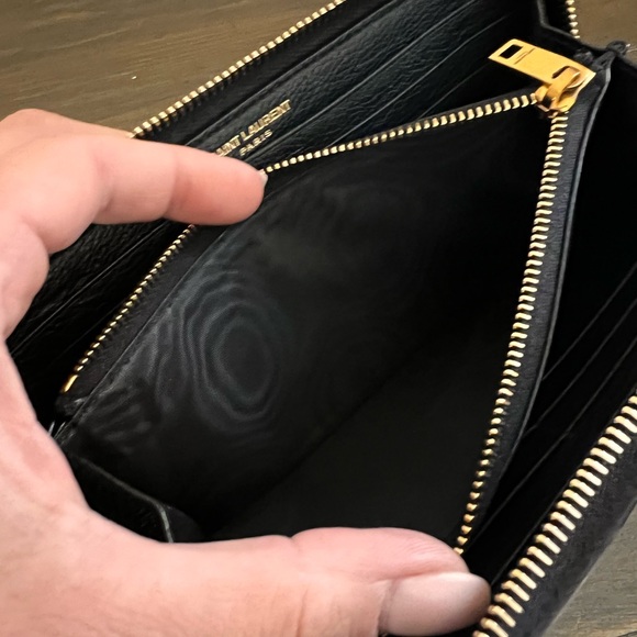 Ysl Wallet - Picture 5 of 7